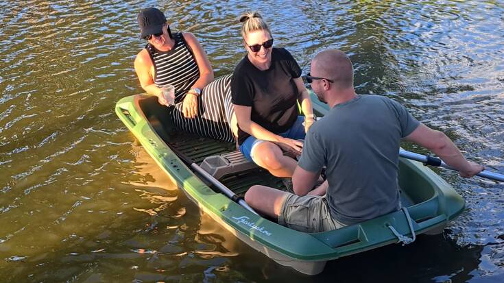 Lodička, na které jedeme na stejné vlně :)