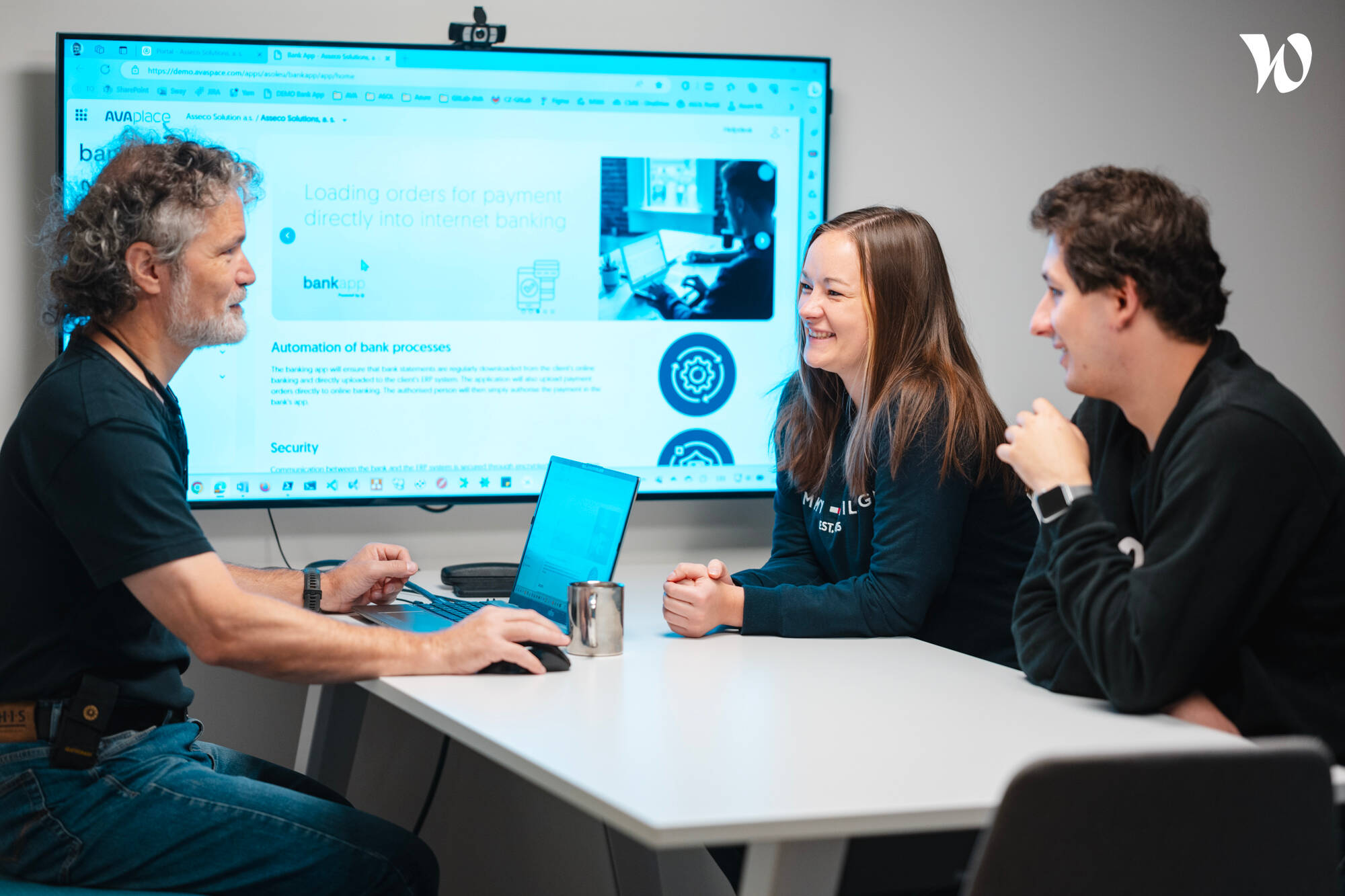 Neformální pracovní atmosféra 