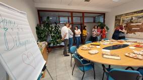 Neformální pracovní atmosféra