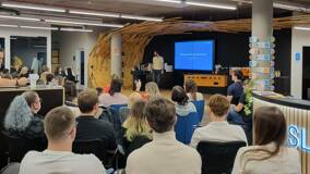Zavíračka - All hands meeting