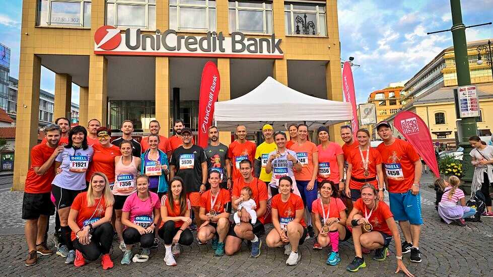 Jsme tým, tým UniCredit Bank, který se nebojí postavit na start 10 km běhu RunCzech.