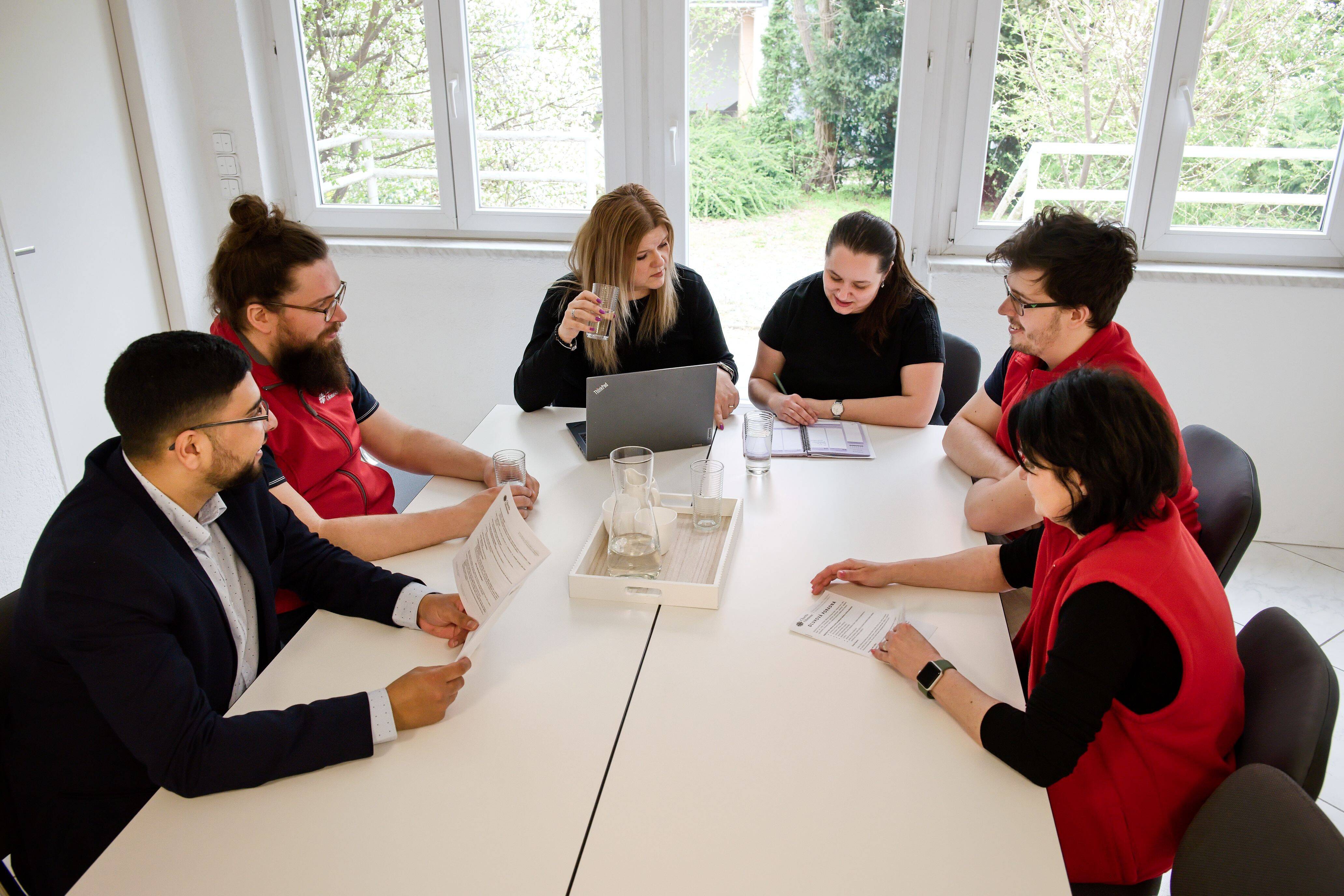 Neformální pracovní atmosféra