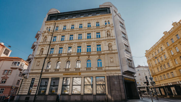 Commerzbank AG image 11