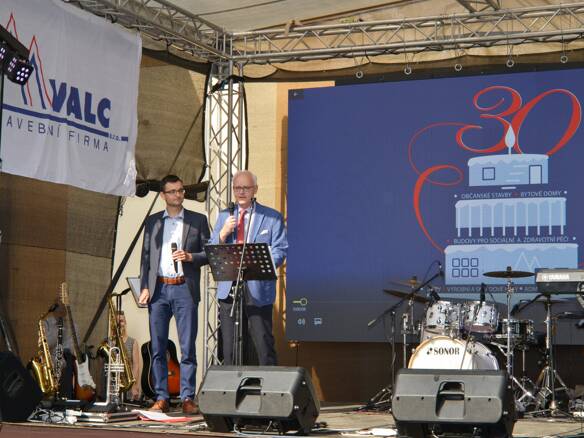 Foto v medailonku